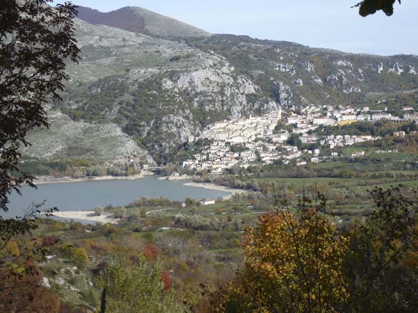 Parco Nazionale d'Abruzzo: dal Lago di Barrea a Civitella Alfedena e lungolago