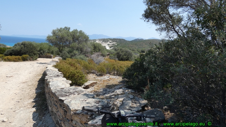 Desert des Agriates in mountain bike