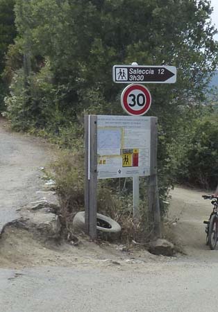 Desert des Agriates in mountain bike