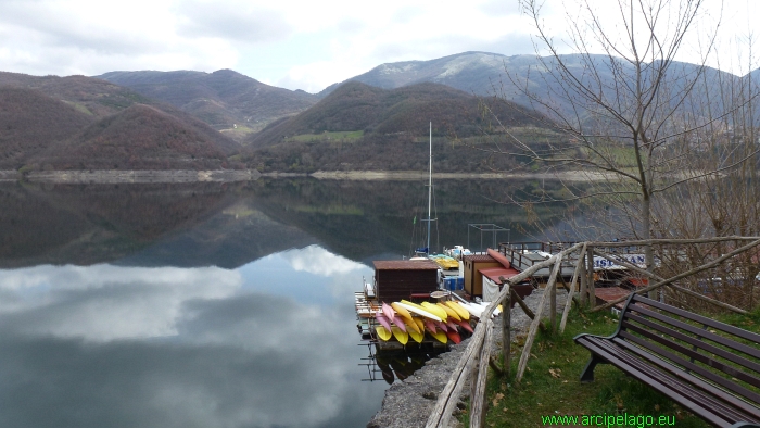 Lago del Turano