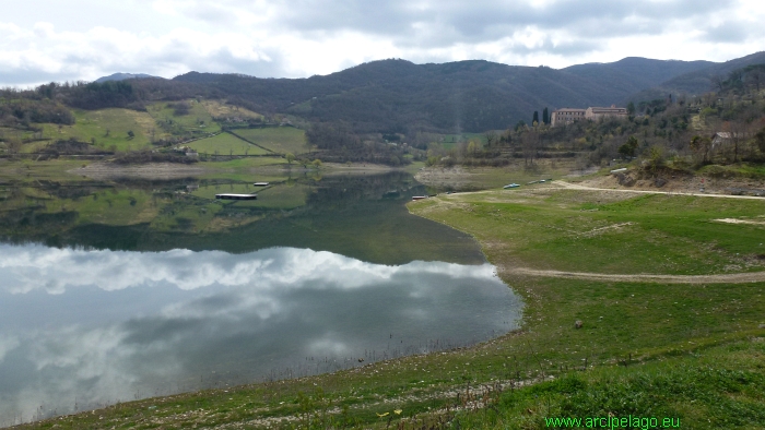 Lago del Turano