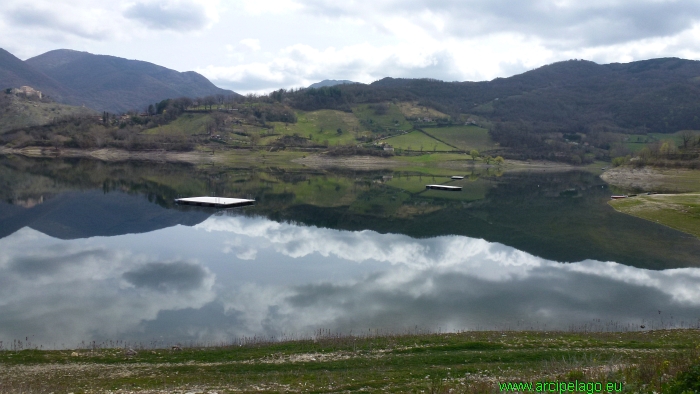 Lago del Turano