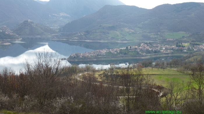 Lago del Turano