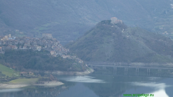 Lago del Turano