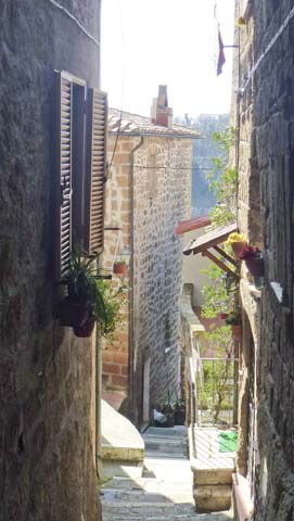 Pitigliano