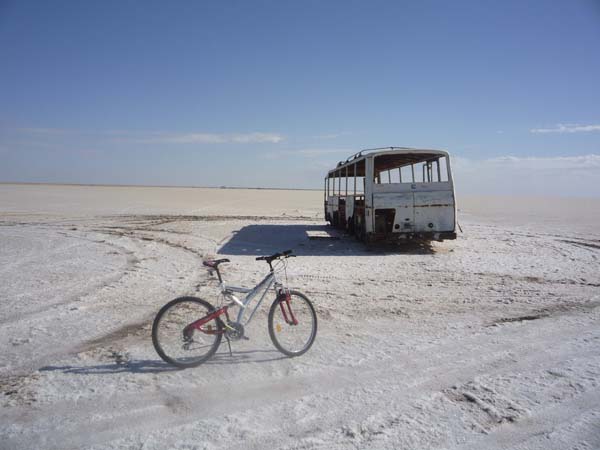 Chot El Jerid in mountain bike