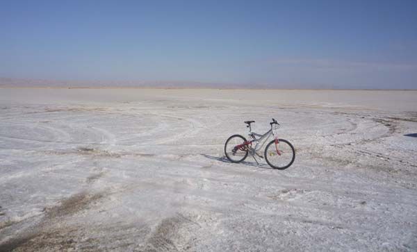 Chot El Jerid in mountain bike